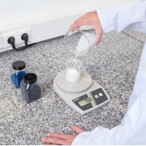 KERN EMB 2200-0 Schulwaage für Lehrbetrieb