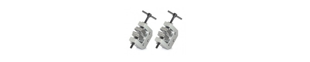 Clamping tools and test devices