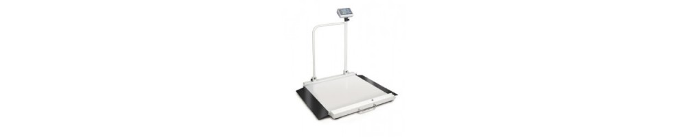 Rollstuhlwaagen mit niedriger Bauhöhe für bequemes Auffahren